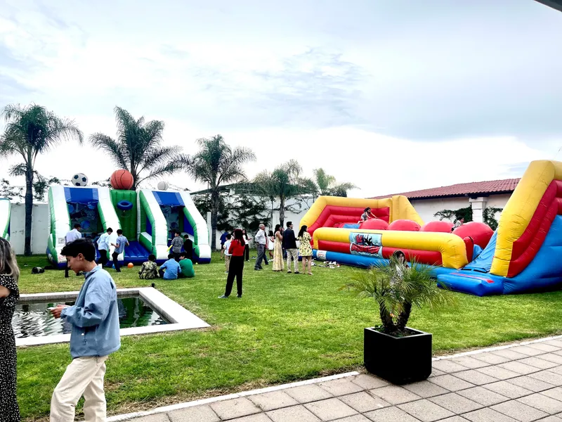Inflables en el jardín